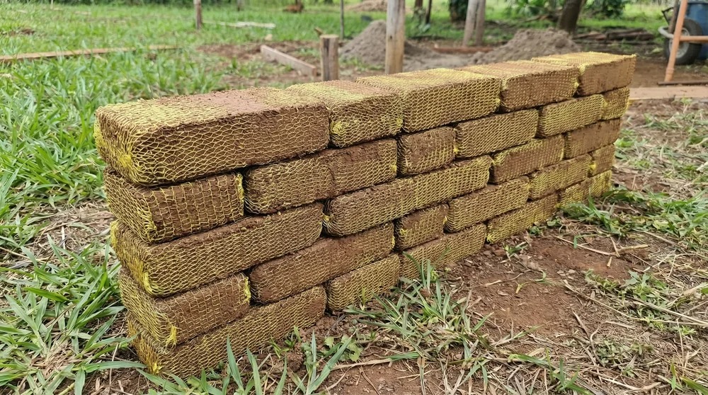 Amostra construtiva de empilhamento BrickerAdobe